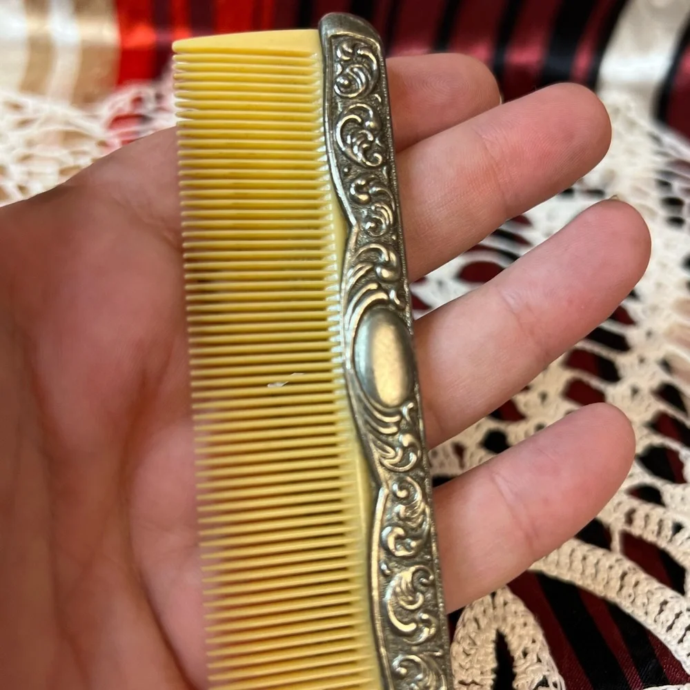 Antique small hand mirror and comb‎ set